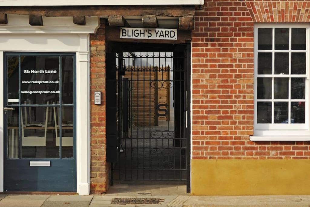 Apartamento No. 4 Bligh'S Yard Canterbury Exterior foto